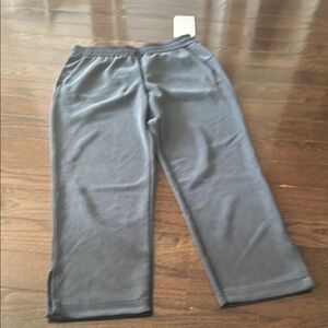 Lululemon Brushed Softsreme Slim leg crop 25”